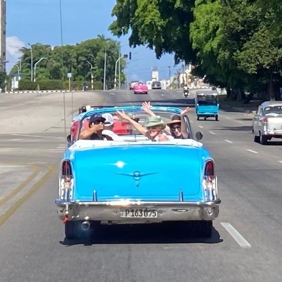 Meet your Posher, Caroline - Picture 5 of 15